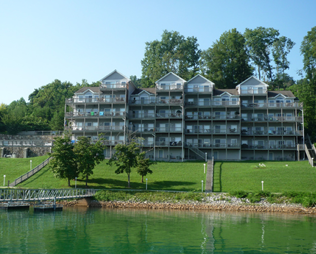 Deerfield Resort Condos for Sale on Norris Lake